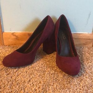 Aldo maroon velvet heels size 6